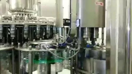 Máquina de enchimento e tampagem de garrafas PET de pequena escala totalmente automática de 500 ml, mineral puro, potável
